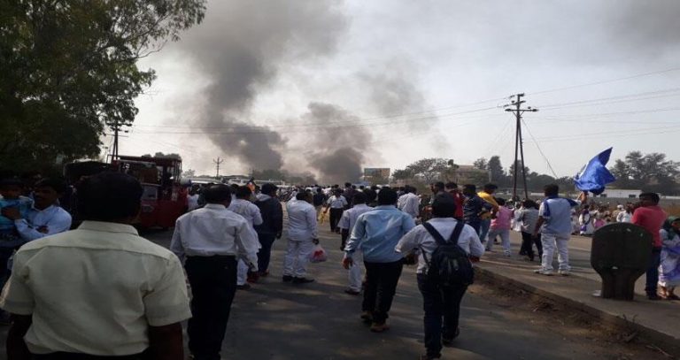 अम्बेडकरवादियों का मुंबई बंद, डब्बा सर्विस ठप, नहीं चलेंगी 40 हजार स्कूल बसें